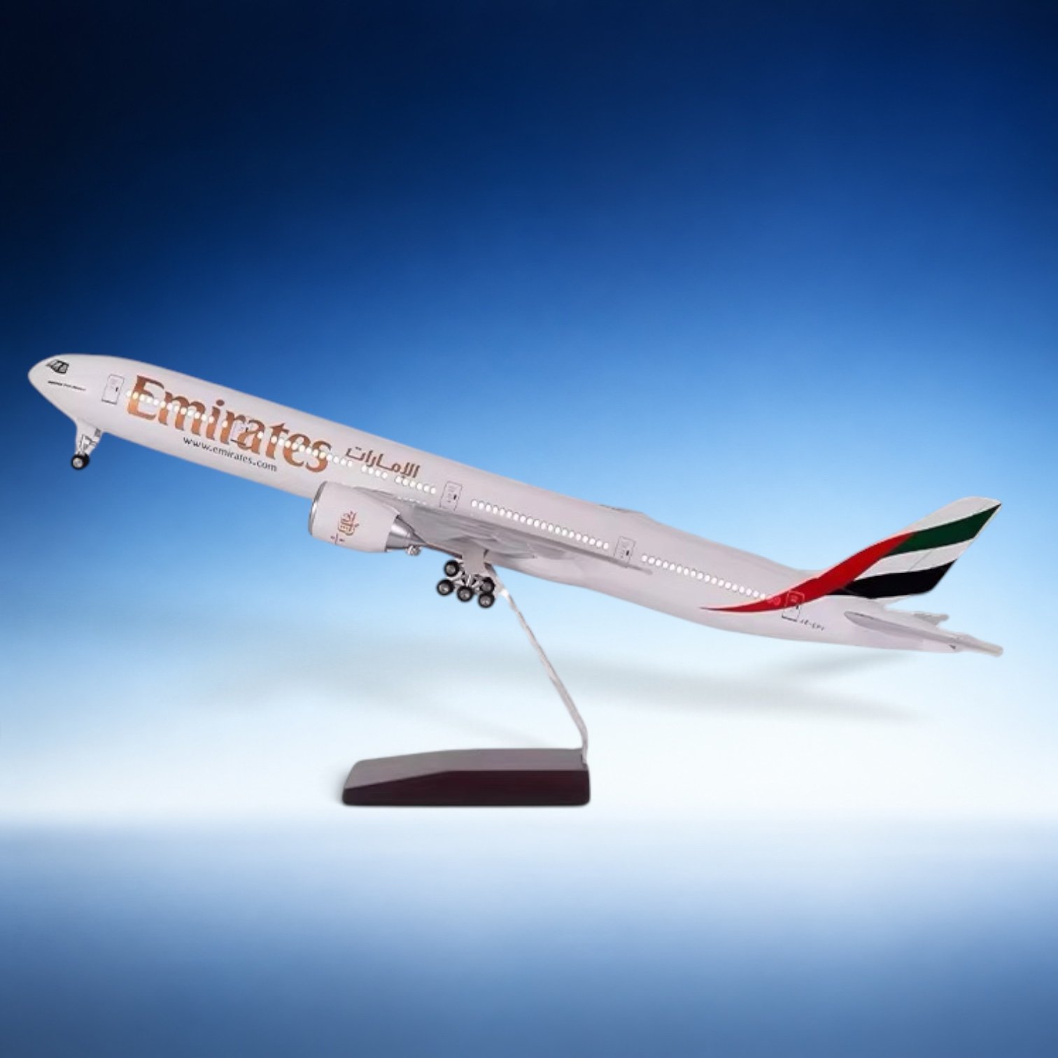 Emirates 777 47cm