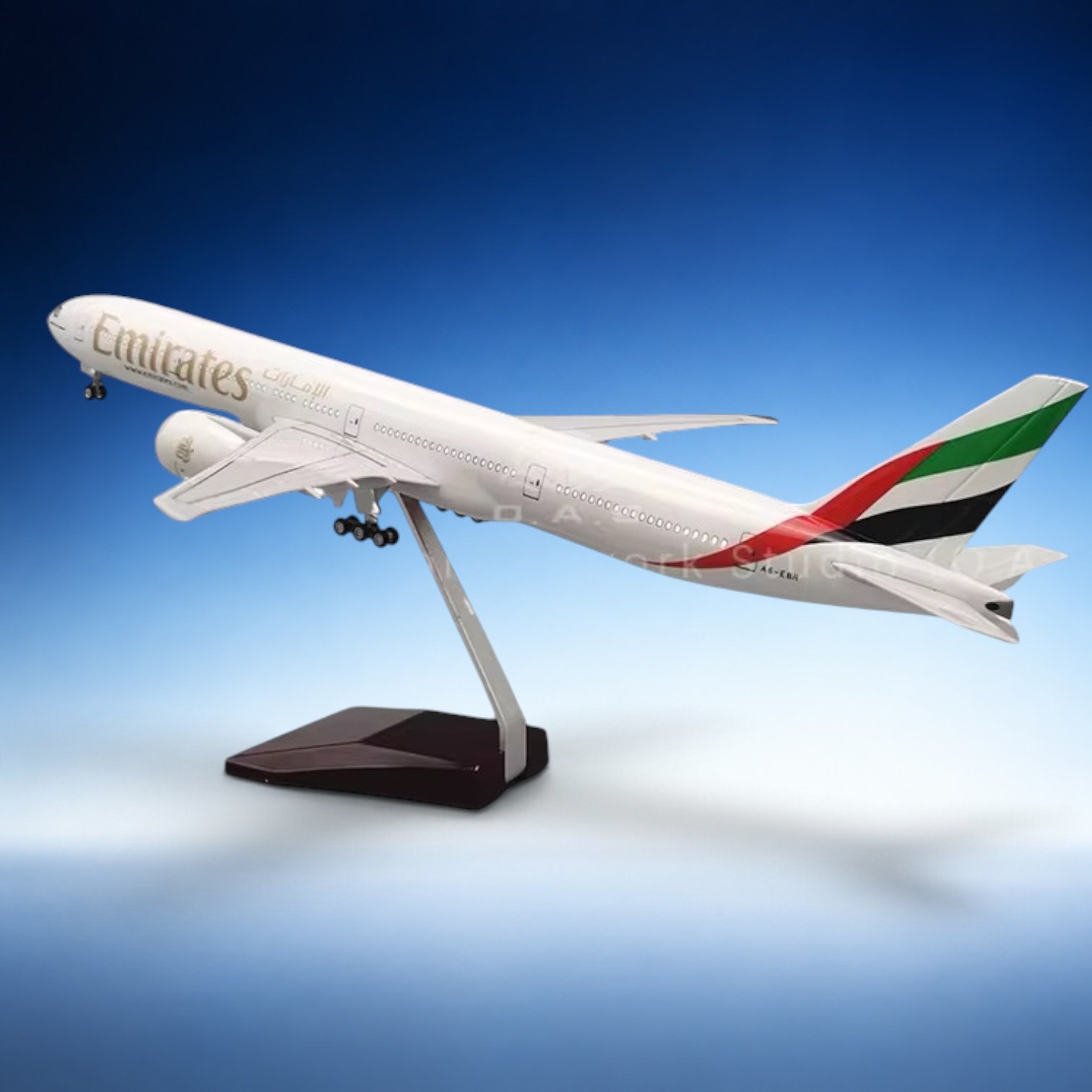 Emirates 777 47cm